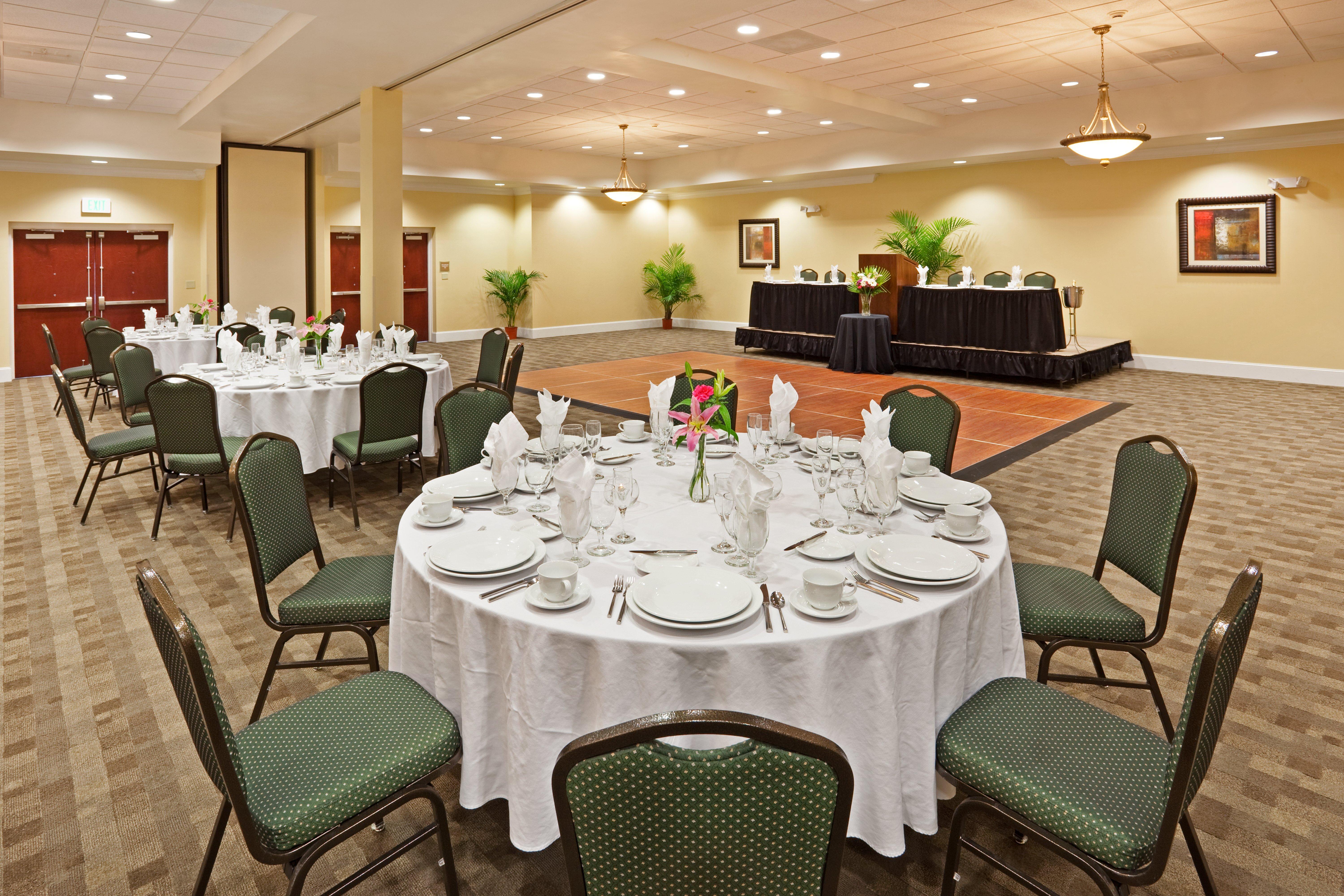 Holiday Inn Hotel & Suites Beaufort At Highway 21 By Ihg Exteriör bild