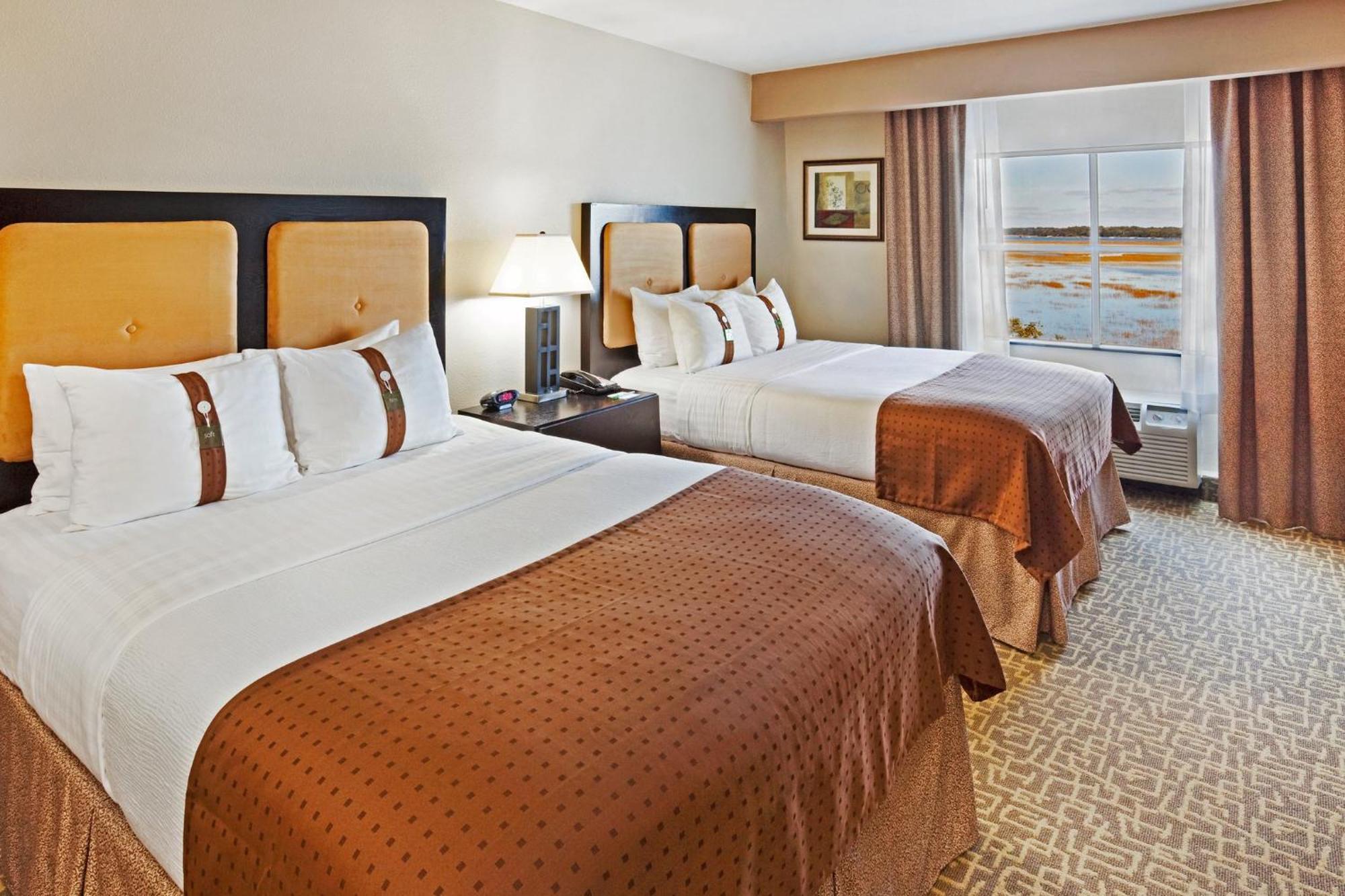 Holiday Inn Hotel & Suites Beaufort At Highway 21 By Ihg Exteriör bild