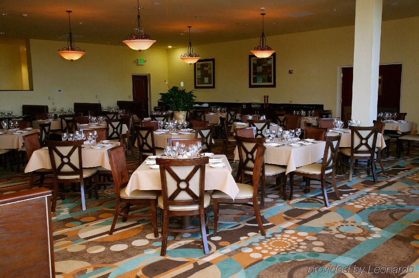Holiday Inn Hotel & Suites Beaufort At Highway 21, An Ihg Hotel Restaurang bild